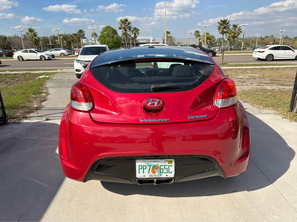 2017 Hyundai Veloster - Image 6 of 12