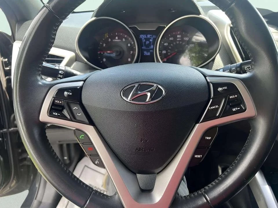 2017 Hyundai Veloster - Image 14 of 19