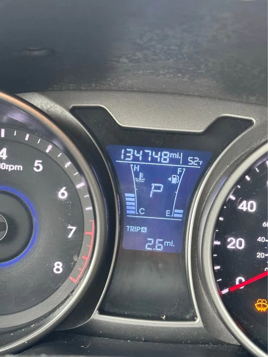 2017 Hyundai Veloster - Image 6 of 8
