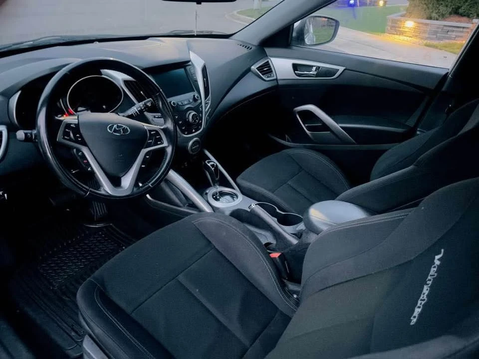 2017 Hyundai Veloster - Image 11 of 11