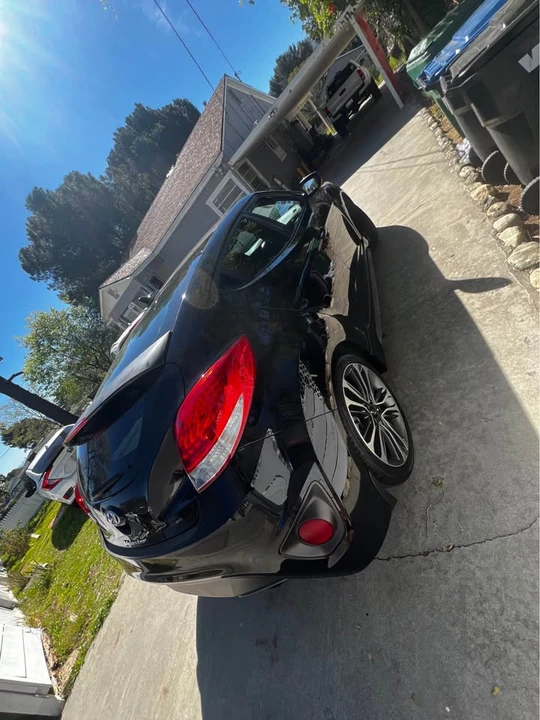 2017 Hyundai Veloster - Image 3 of 18