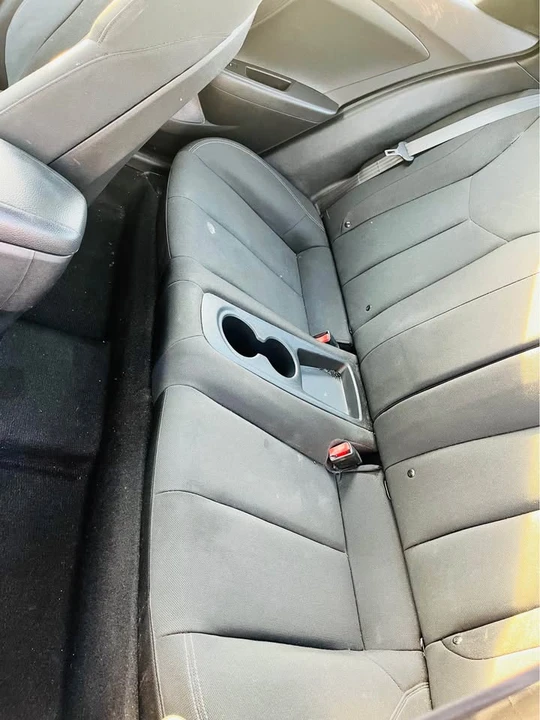 2017 Hyundai Veloster - Image 12 of 13