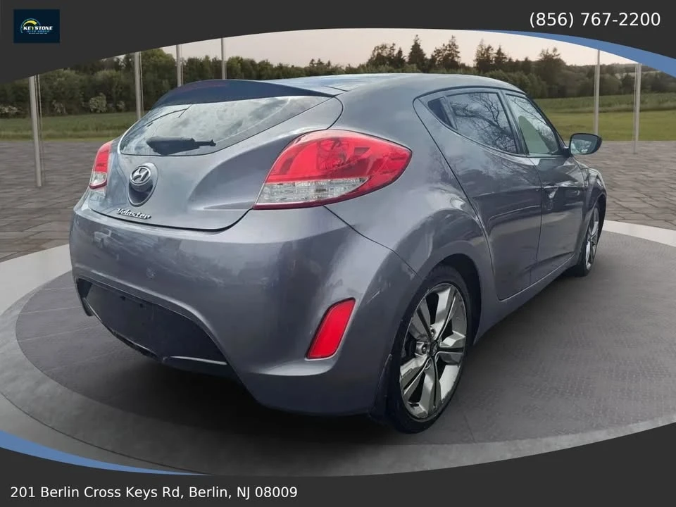 2017 Hyundai Veloster - Image 3 of 20
