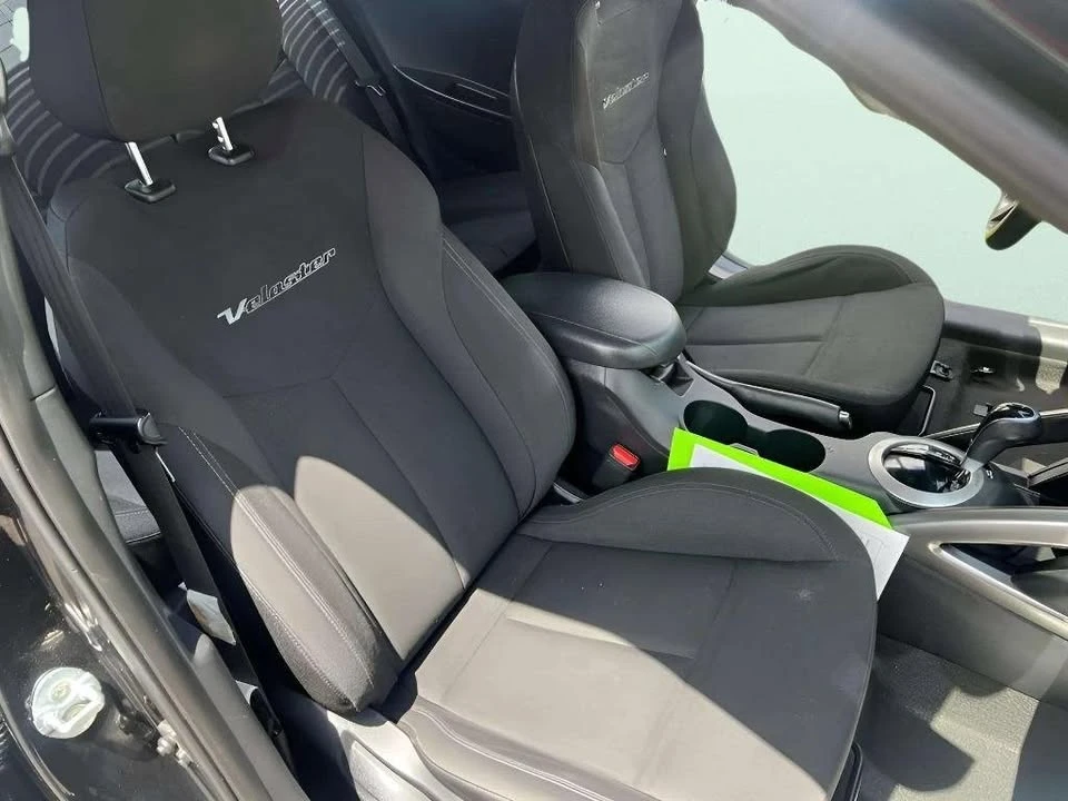 2017 Hyundai Veloster - Image 10 of 19