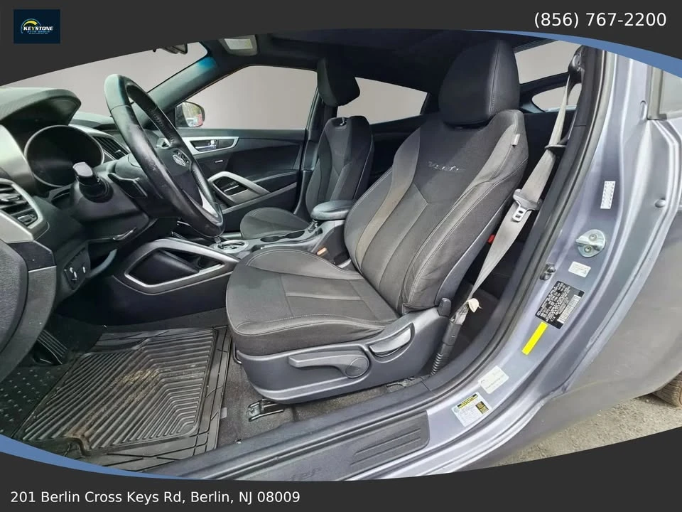 2017 Hyundai Veloster - Image 8 of 20