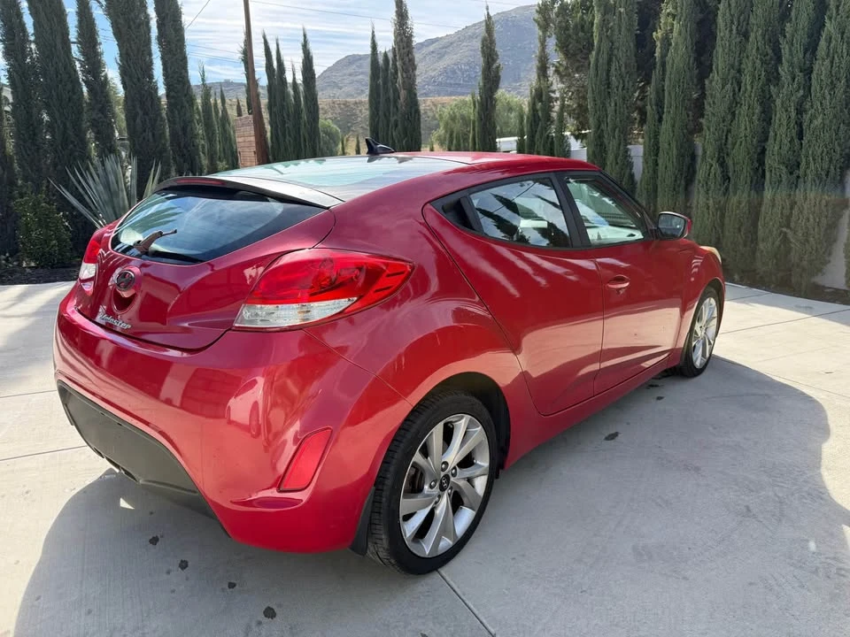 2017 Hyundai Veloster - Image 4 of 15