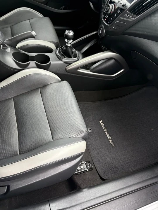 2017 Hyundai Veloster - Image 12 of 18