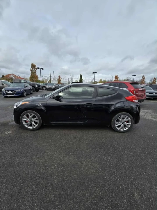 2017 Hyundai Veloster - Image 3 of 9