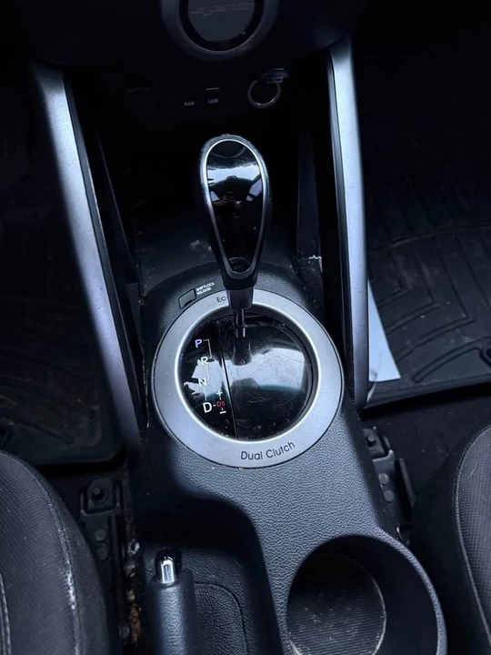 2017 Hyundai Veloster - Image 8 of 8