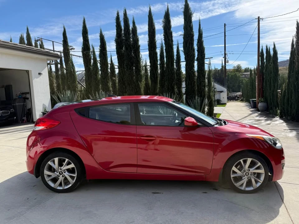 2017 Hyundai Veloster - Image 3 of 15