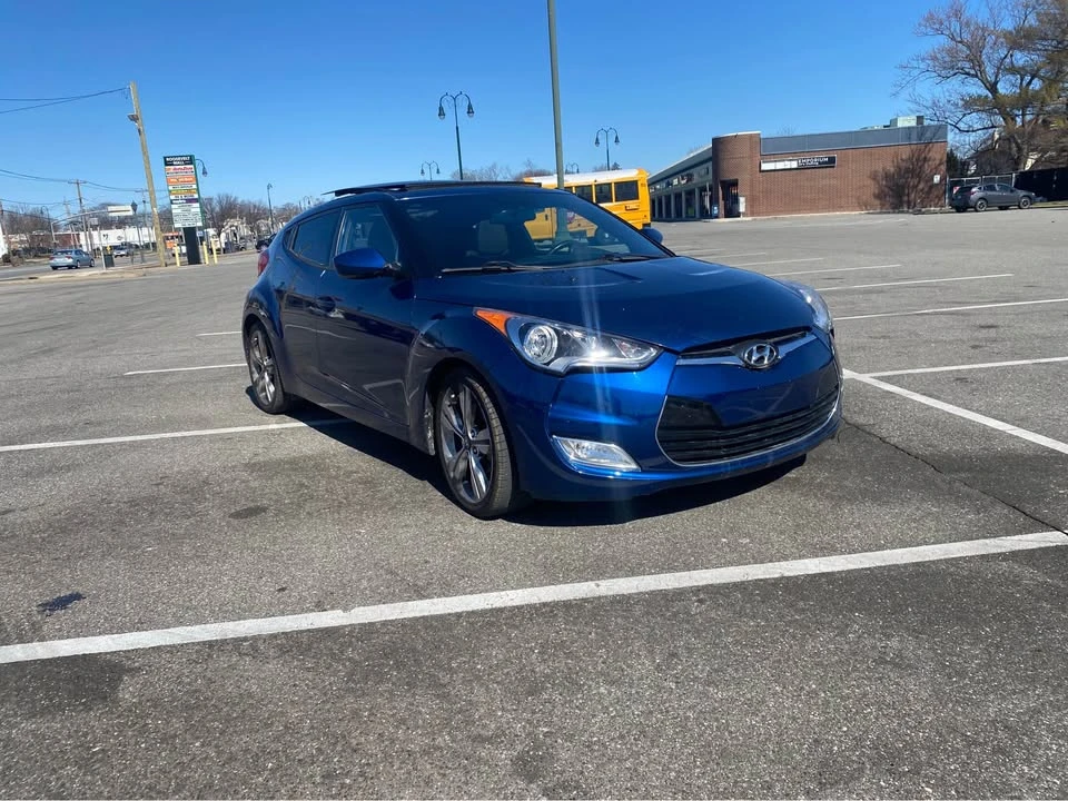 2017 Hyundai Veloster - Image 13 of 19