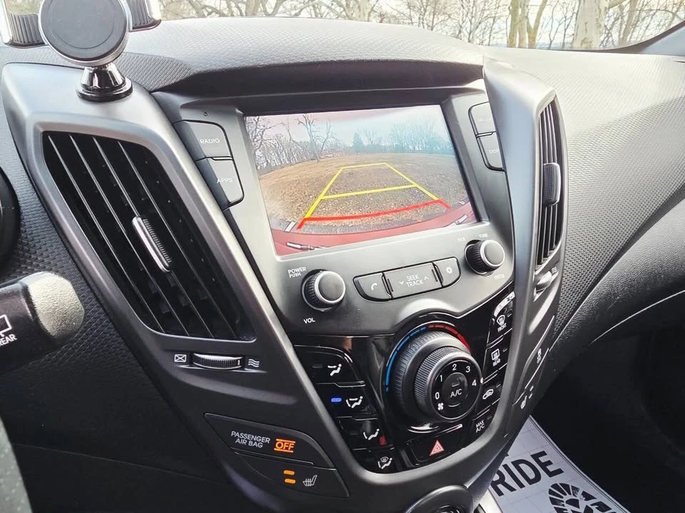 2017 Hyundai Veloster - Image 15 of 20
