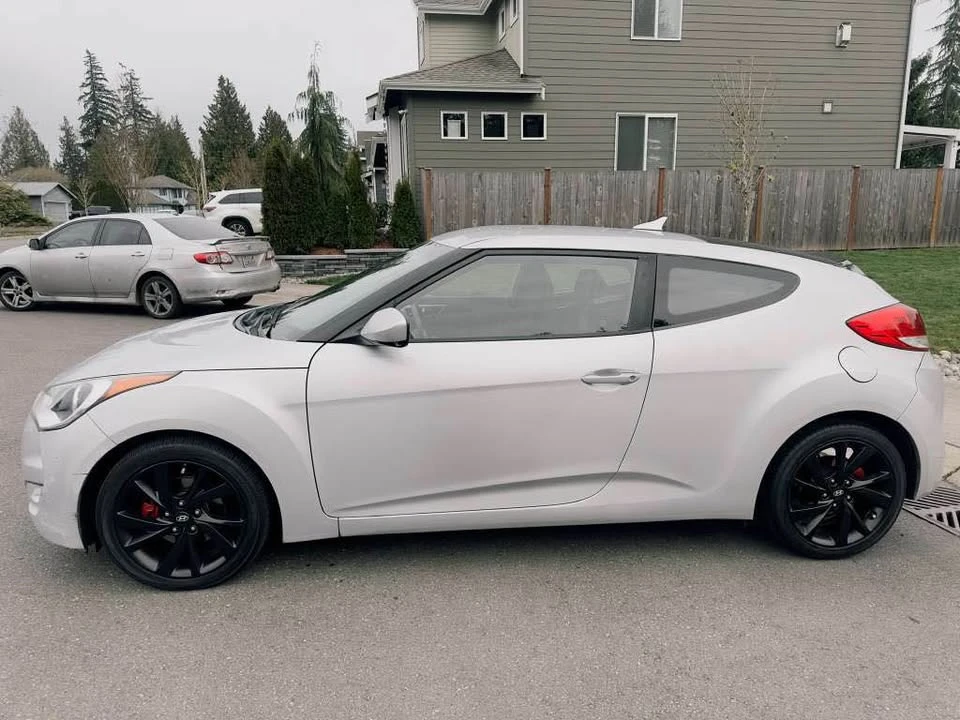 2017 Hyundai Veloster - Image 7 of 11