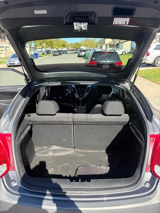 2017 Hyundai Veloster - Image 5 of 6