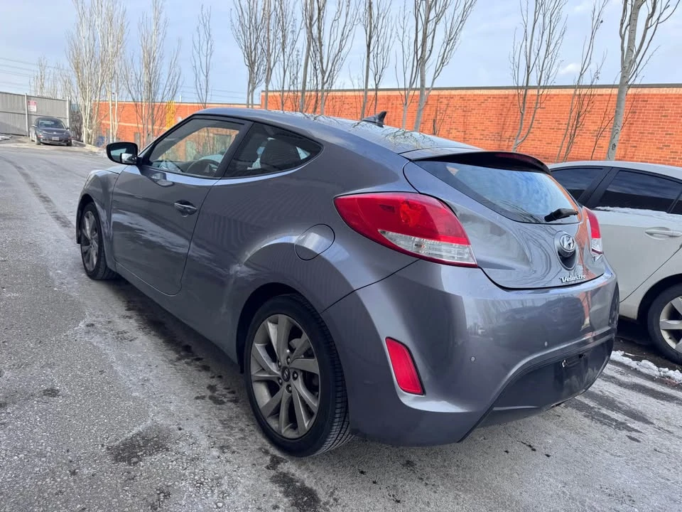 2017 Hyundai Veloster - Image 3 of 14