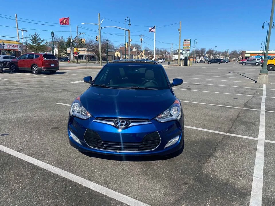 2017 Hyundai Veloster - Image 9 of 19