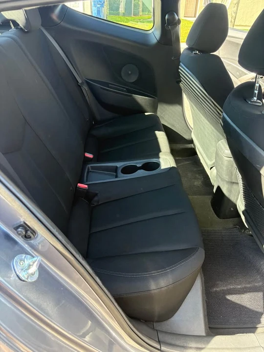 2017 Hyundai Veloster - Image 4 of 6