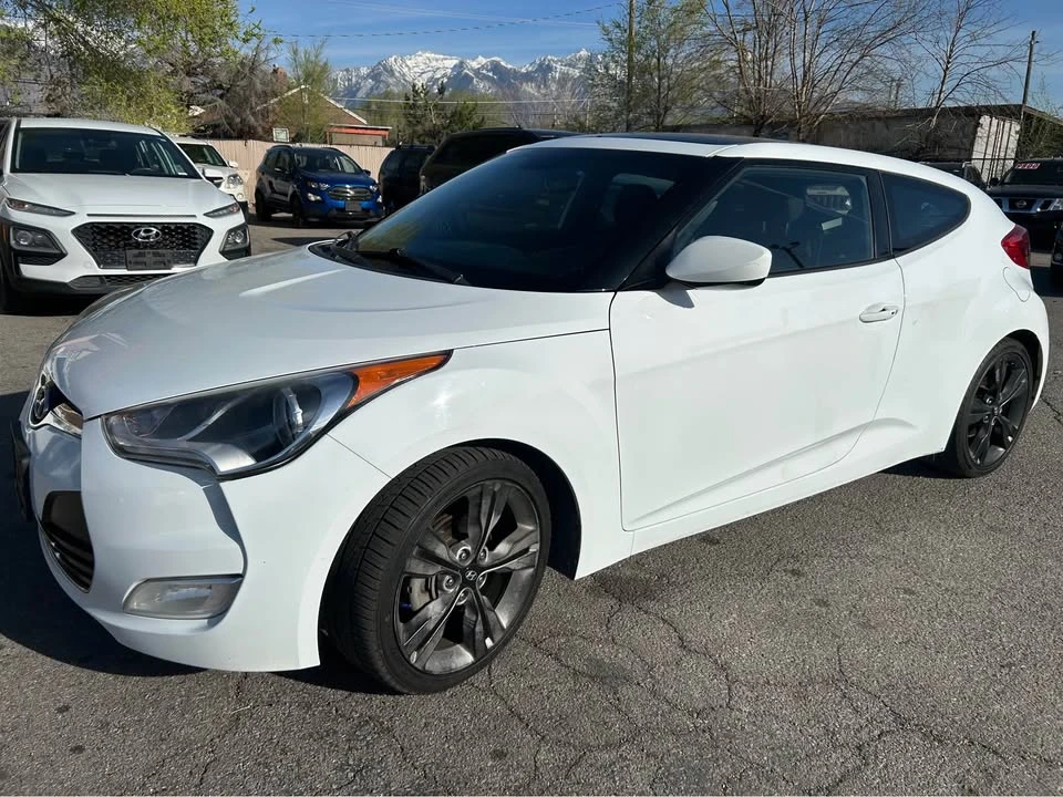2017 Hyundai Veloster - Image 5 of 7