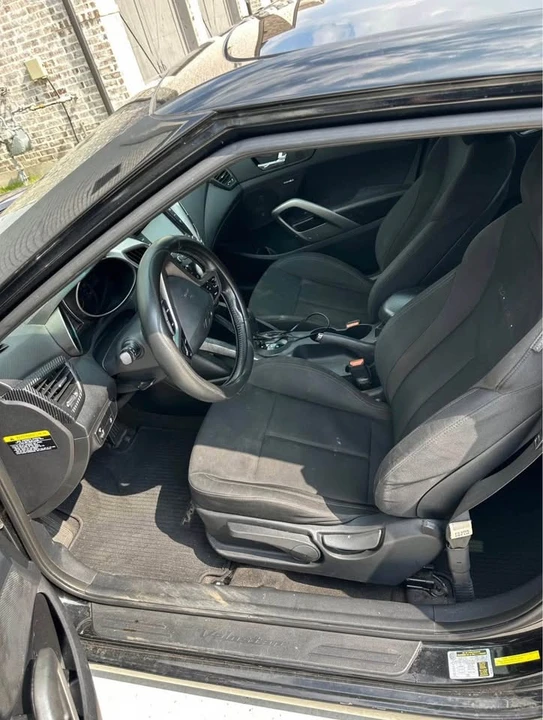 2017 Hyundai Veloster - Image 3 of 6