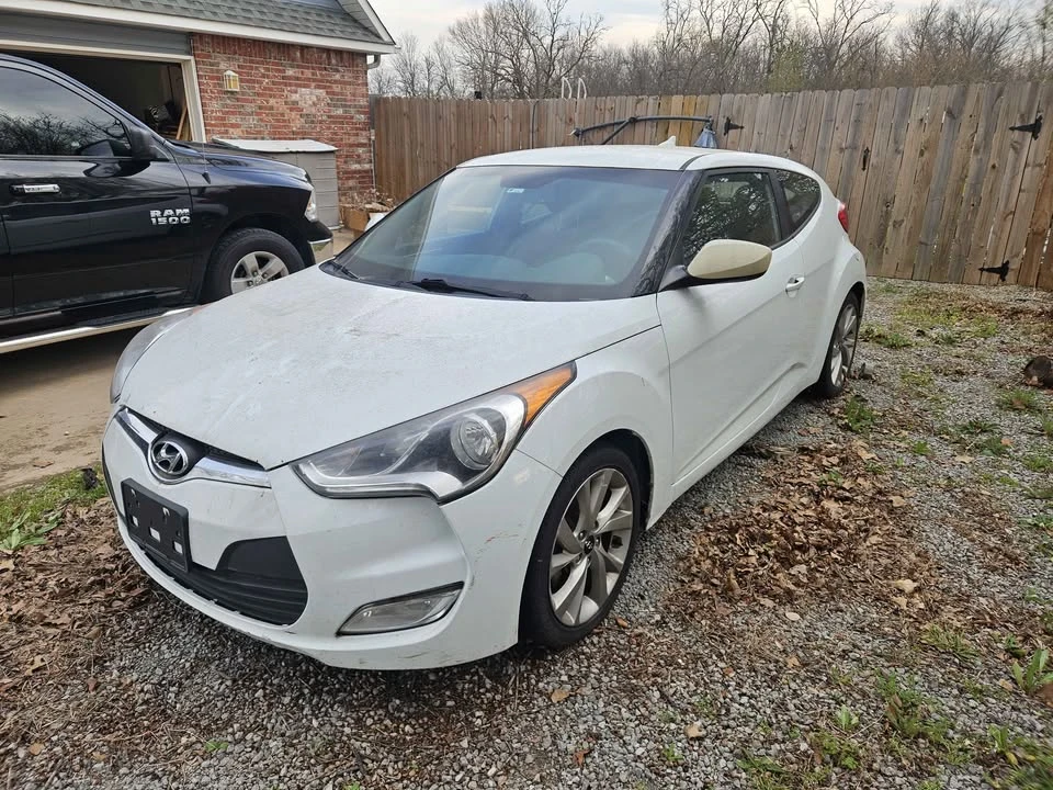 2017 Hyundai Veloster - Image 5 of 7