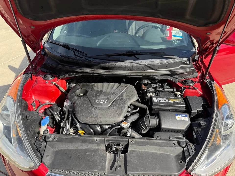 2017 Hyundai Veloster - Image 14 of 15