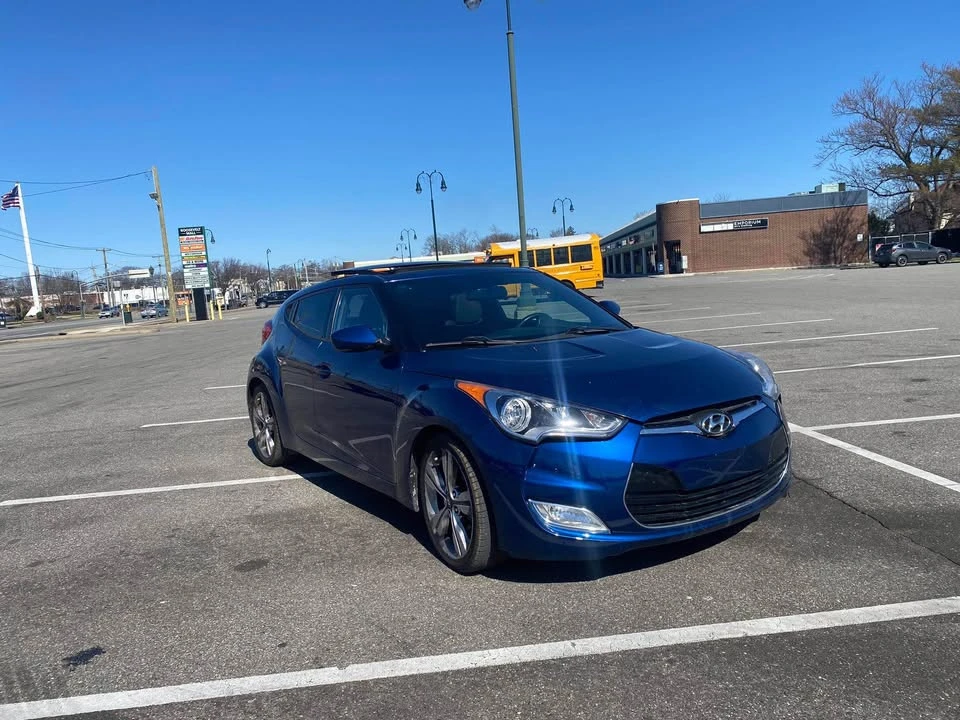 2017 Hyundai Veloster - Image 3 of 16