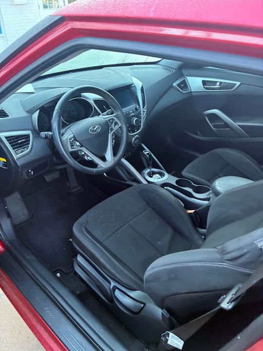 2017 Hyundai Veloster - Image 3 of 3