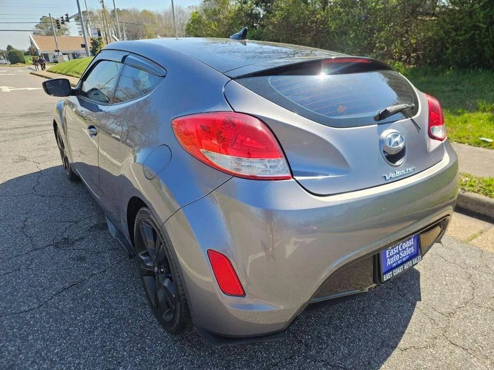 2017 Hyundai Veloster - Image 3 of 19