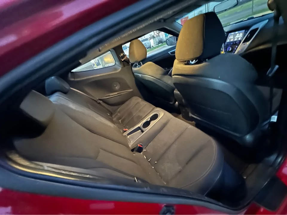 2017 Hyundai Veloster - Image 11 of 15