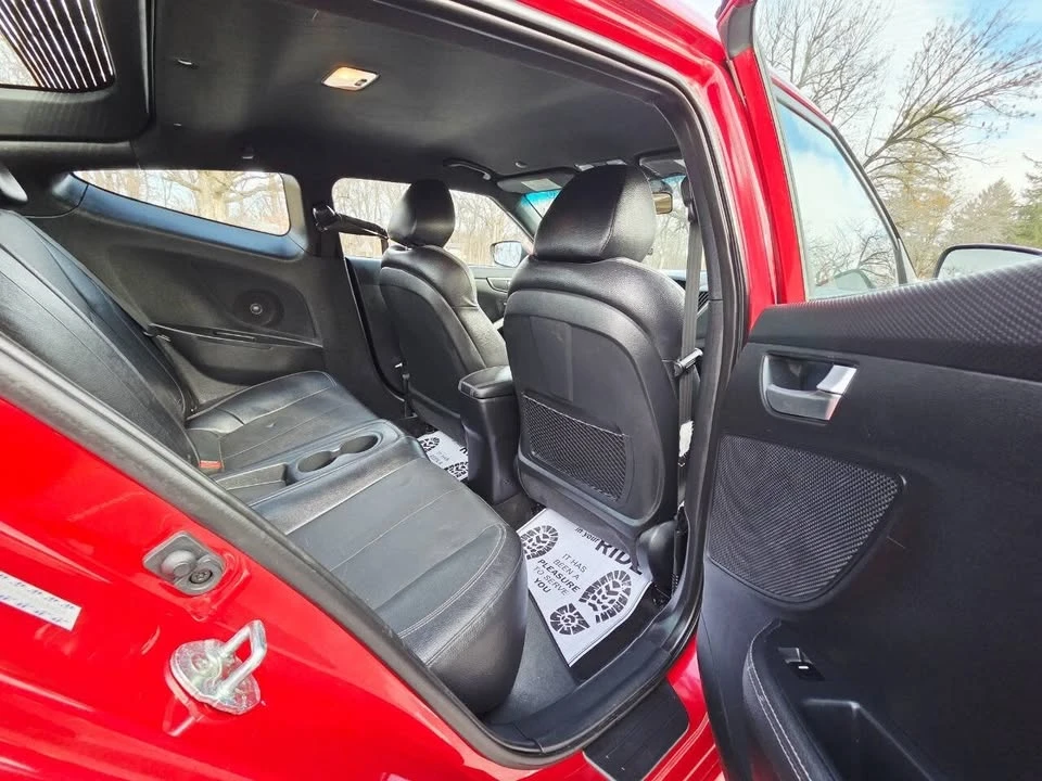 2017 Hyundai Veloster - Image 10 of 20