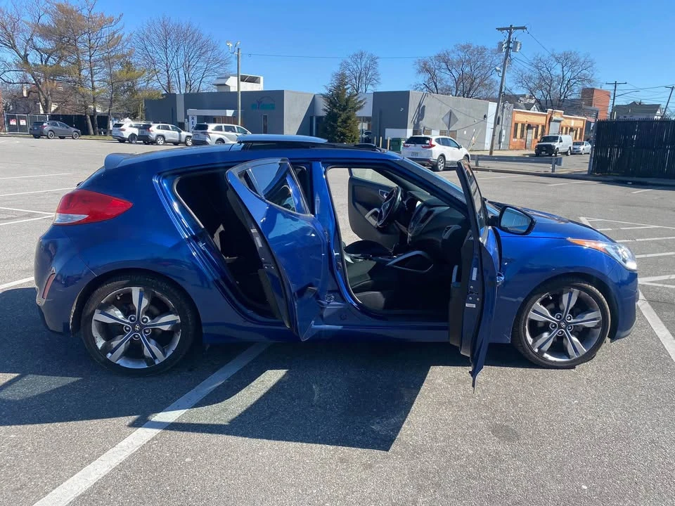 2017 Hyundai Veloster - Image 16 of 16