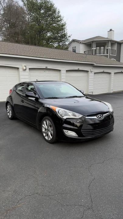 2017 Hyundai Veloster - Image 19 of 20