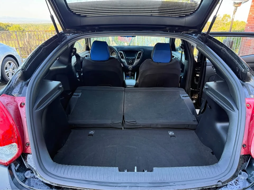 2017 Hyundai Veloster - Image 12 of 12