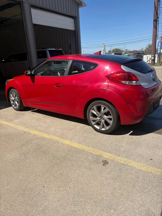 2017 Hyundai Veloster - Image 3 of 5