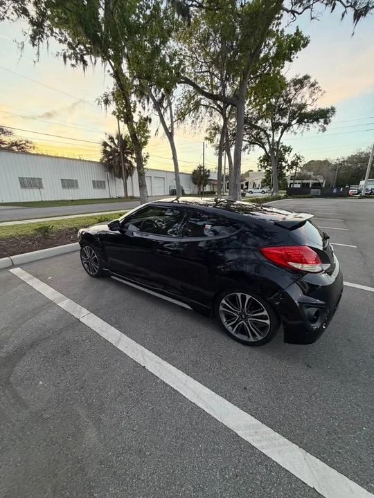 2017 Hyundai Veloster - Image 3 of 6