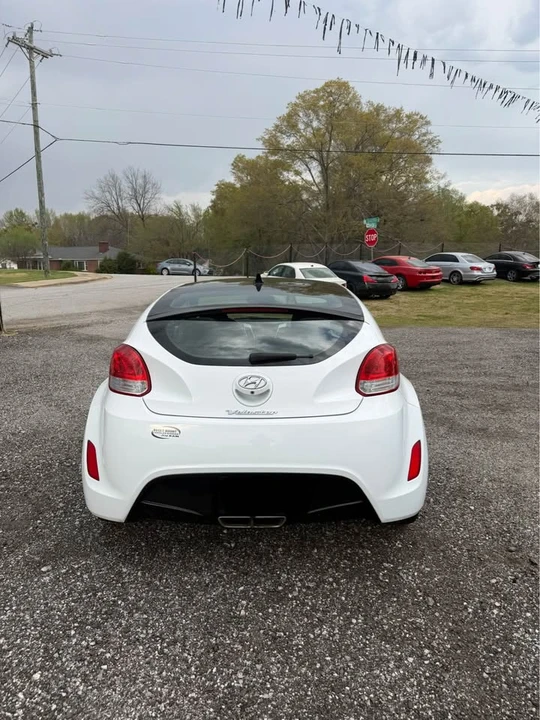 2017 Hyundai Veloster - Image 4 of 12