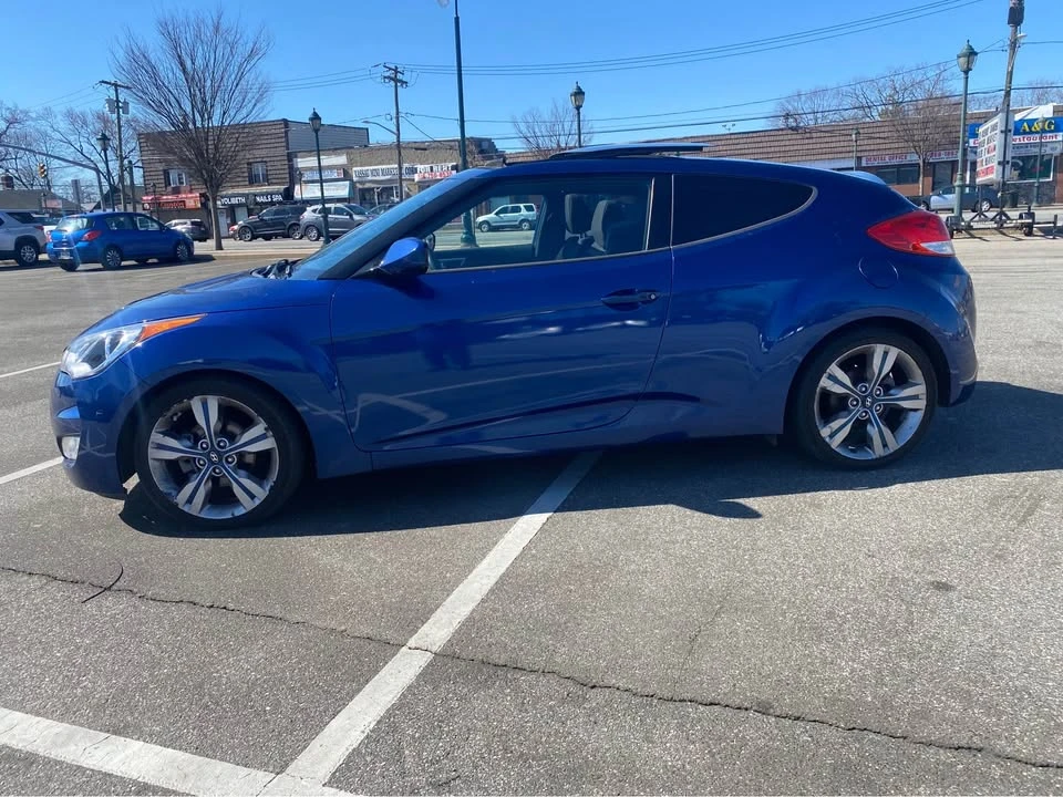 2017 Hyundai Veloster - Image 12 of 19