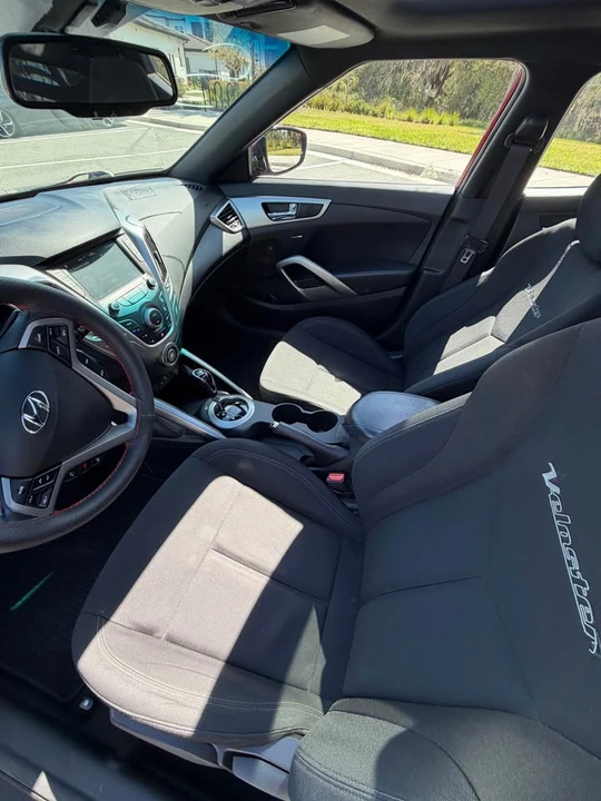 2017 Hyundai Veloster - Image 5 of 17