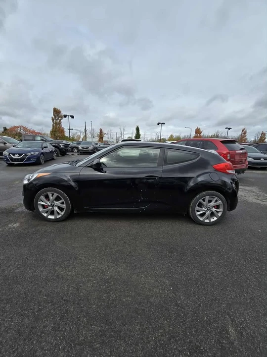 2017 Hyundai Veloster - Image 4 of 9