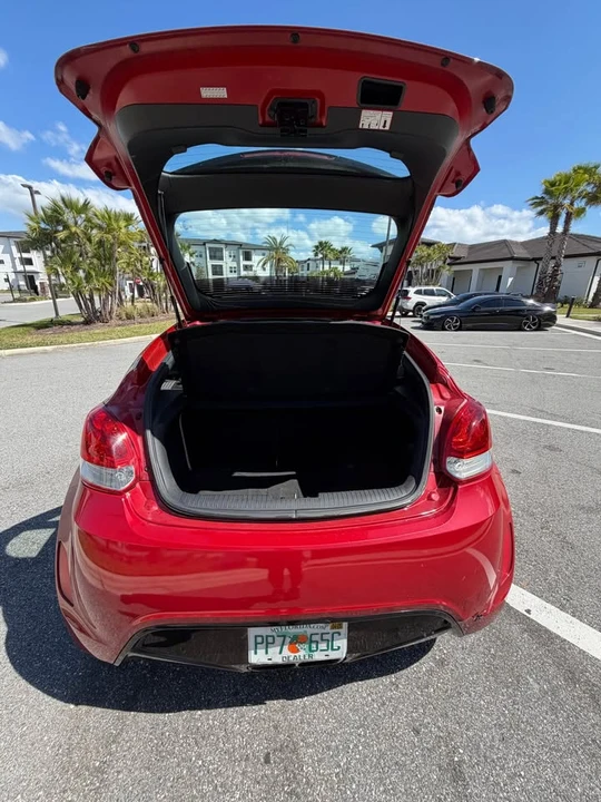2017 Hyundai Veloster - Image 11 of 17