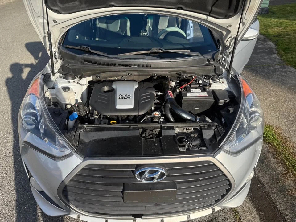 2017 Hyundai Veloster - Image 7 of 10