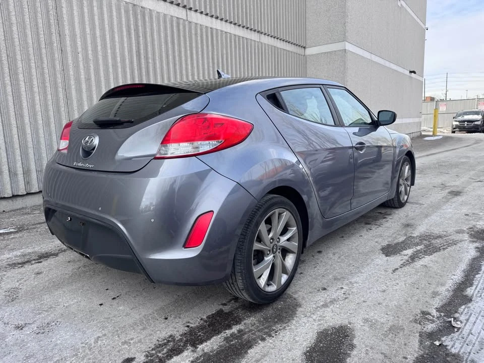 2017 Hyundai Veloster - Image 5 of 15