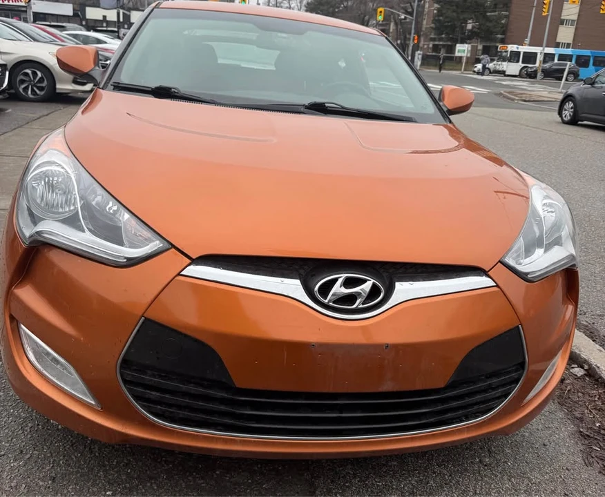 2017 Hyundai Veloster - Image 4 of 10