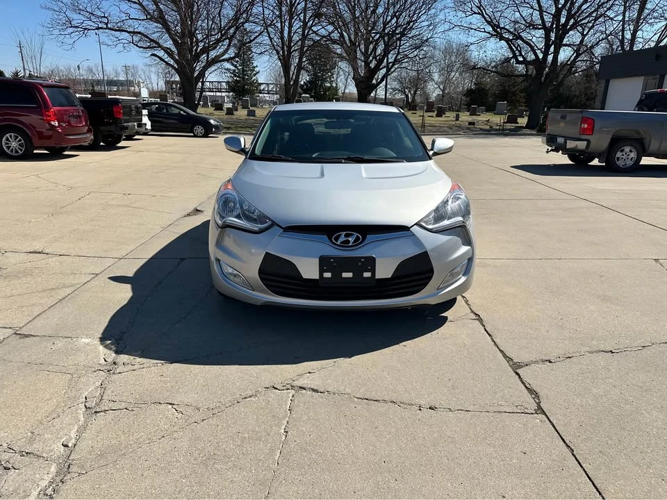 2017 Hyundai Veloster - Image 8 of 20