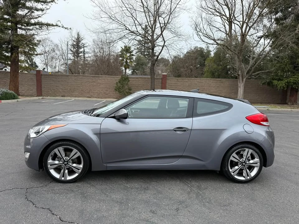 2017 Hyundai Veloster - Image 3 of 17