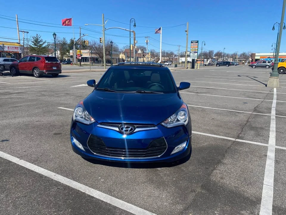 2017 Hyundai Veloster - Image 8 of 16