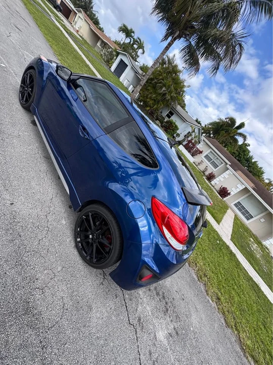 2017 Hyundai Veloster - Image 4 of 16
