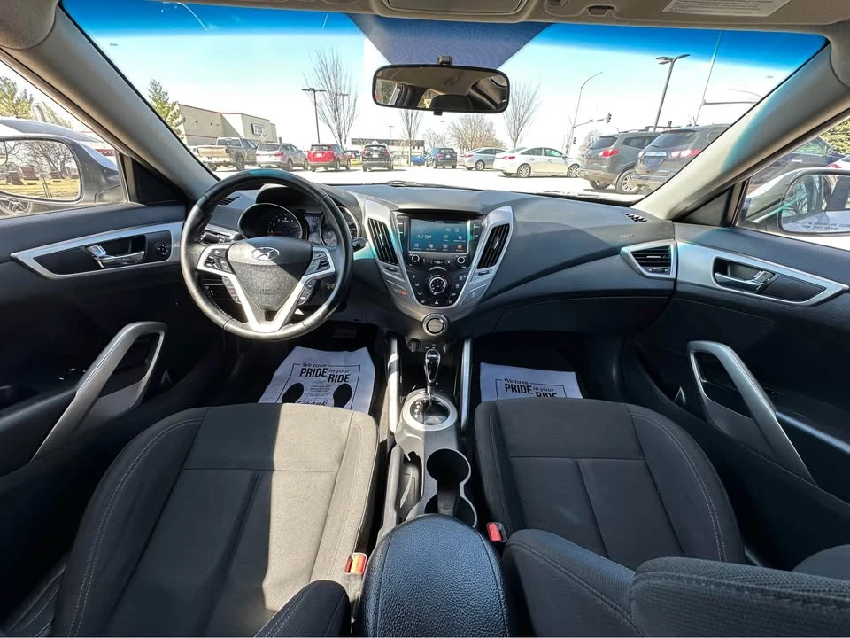 2017 Hyundai Veloster - Image 9 of 20