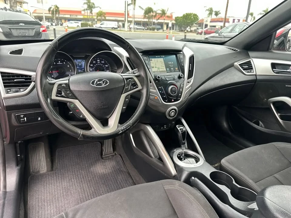 2017 Hyundai Veloster - Image 19 of 20