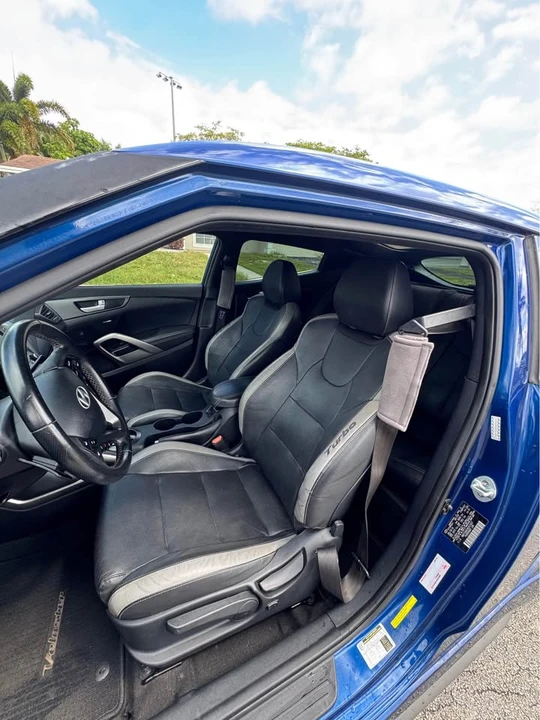 2017 Hyundai Veloster - Image 5 of 16